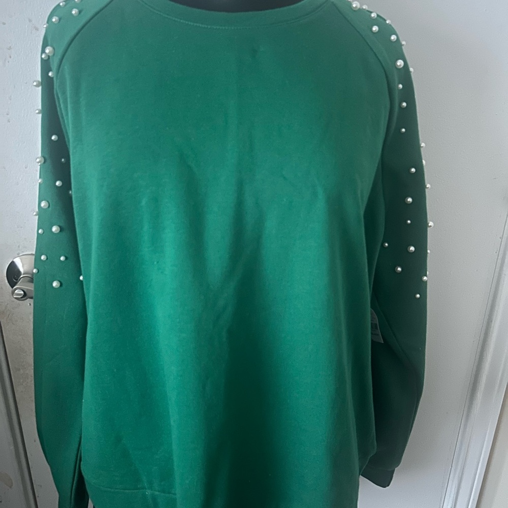 NY&C Green NWT Sweatshirt with Pearl Embellishments plus size 2XL